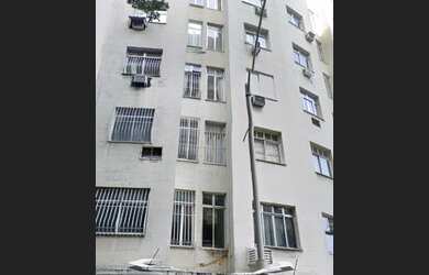 Imagem: A kitnet possui 1 Dormitório, 1 Banheiro, 30m² de Área e