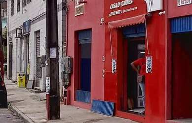 Imagem: O depósito possui 3 Vagas na garagem, 45m² de Área e está