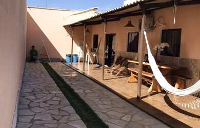 Imagem: A casa em condomínio possui 2 Dormitórios, 2 Banheiros, 3