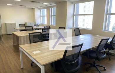 Imagem: O depósito possui 3 Vagas na garagem, 102m² de Área, Imóvel