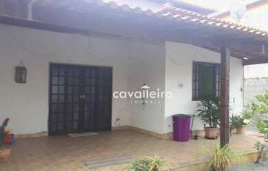 Imagem: A casa em condomínio possui 3 Dormitórios, 2 Banheiros, 5