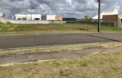 Imagem: O terreno possui 380m² de Área e está localizado em Vila