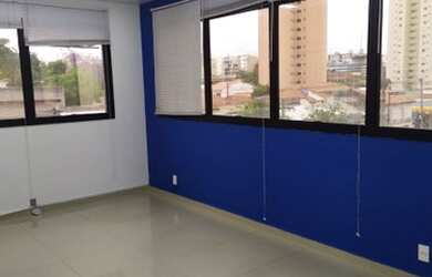 Imagem: O depósito possui 1 Vaga na garagem, 33m² de Área e está