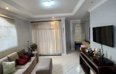 Imagem: A casa em condomínio possui 2 Dormitórios, 3 Banheiros, 5