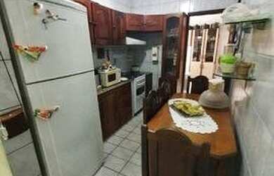 Imagem: A casa possui 3 Dormitórios, 1 Banheiro, 1 Vaga na garagem