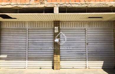 Imagem: O depósito possui 4 Vagas na garagem e 258m² de Área e está