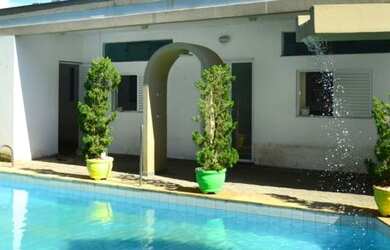 Imagem: Casa A VENDA frente ao mar na praia da Enseada em Guarujá