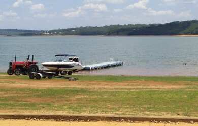 Imagem: O terreno possui 1.116m² de Área e está localizado em Cláudio