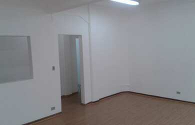 Imagem: O depósito possui 85m² de Área e está localizado em Centro