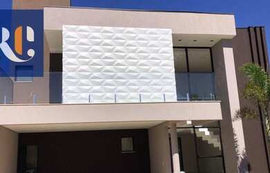 Imagem: A casa em condomínio possui 3 Dormitórios, 4 Banheiros, 4