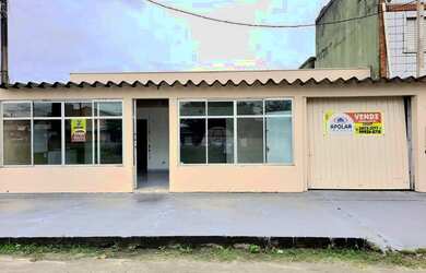 Imagem: A casa possui 1 Dormitório, 3 Banheiros, 2 Vagas na garagem