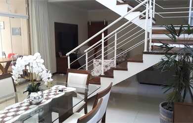 Imagem 14: Excelente casa no Condomínio Village Damha I