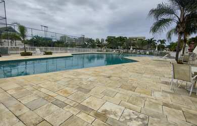 Imagem 9: Casa de condomínio para venda possui 317 metros quadrados com 4 quartos