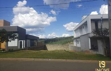 Imagem: O terreno possui 455m² de Área e está localizado em Bragança