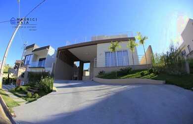 Imagem: A casa em condomínio possui 3 Dormitórios, 3 Banheiros, 4