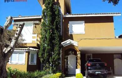 Imagem: A casa em condomínio possui 4 Dormitórios, 5 Banheiros, 4