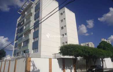 Imagem: O apartamento possui 3 Dormitórios, 1 Banheiro, 1 Vaga na garagem