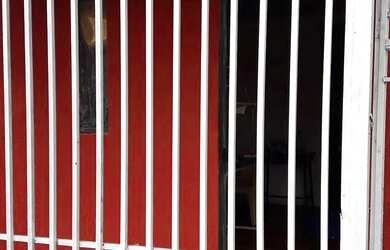 Imagem: A casa possui 1 Dormitório, 1 Banheiro, 32m² de Área e está