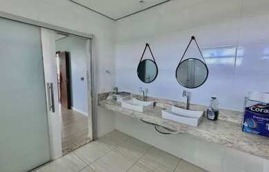 Imagem 5: Casa de Alto Padrão no Condomínio Gran Ville, Região dos Lagos(Grande Colorado