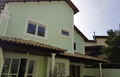 Imagem: A casa em condomínio possui 4 Dormitórios, 5 Banheiros, 4