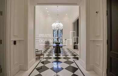 Imagem: O apartamento possui 4 Dormitórios, 5 Banheiros, 5 Vagas na