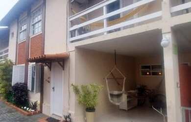 Imagem: A casa em condomínio possui 3 Dormitórios, 3 Banheiros, 2