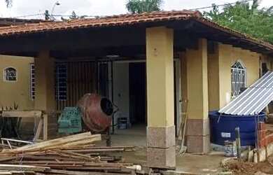 Imagem: A casa em condomínio possui 1 Dormitório, 1 Banheiro, 430m²