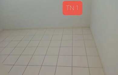 Imagem: A casa em condomínio possui 3 Dormitórios, 1 Banheiro, 2 Vagas