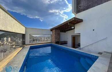 Imagem: O apartamento na cobertura possui 3 Dormitórios, 2 Banheiros