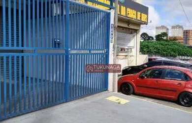 Imagem: O depósito possui 2 Vagas na garagem e 150m² de Área e está