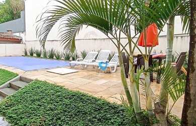 Imagem: A casa em condomínio possui 4 Dormitórios, 5 Banheiros, 4