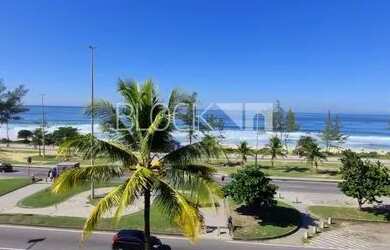 Imagem: O apartamento na cobertura possui 3 Dormitórios, 5 Banheiros