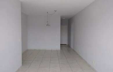 Imagem: O apartamento possui 2 Dormitórios, 2 Banheiros, 2 Vagas na