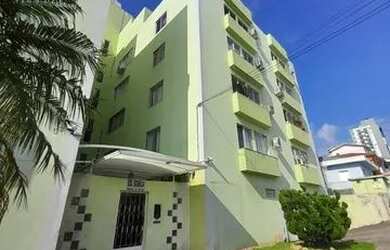 Imagem: O apartamento possui 3 Dormitórios, 1 Banheiro, 1 Vaga na garagem