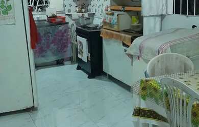 Imagem 3: Vendo essa Casa no Jorge Teixeira Santa Inês toda linda no porcelanato