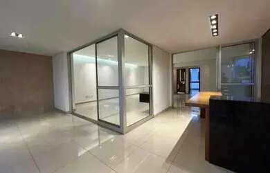 Imagem: O apartamento possui 4 Dormitórios, 5 Banheiros, 4 Vagas na