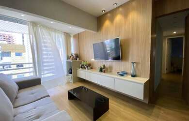 Imagem: O apartamento possui 3 Dormitórios, 2 Banheiros, 2 Vagas na