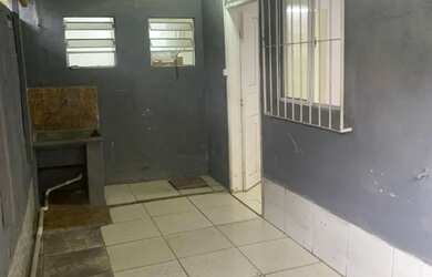 Imagem 10: Casa de fundos com 1 Dorm na Santa Maria em Santos