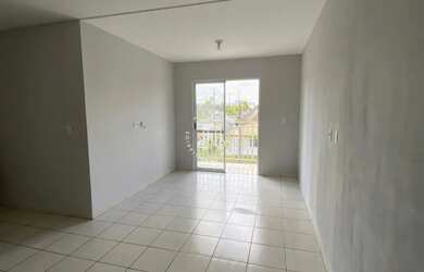 Imagem: O apartamento possui 3 Dormitórios, 1 Banheiro, 1 Vaga na garagem