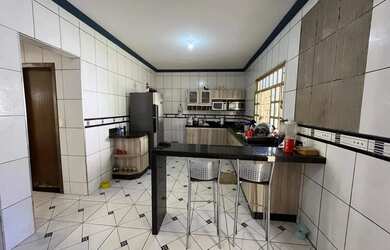 Imagem 3: Casa à venda Barcelona Park com 200m², 4 Quarto(s), 1 Suíte(s) e 4 Vaga(s)