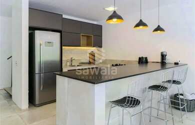 Imagem: A casa possui 5 Dormitórios, 5 Banheiros, 4 Vagas na garagem