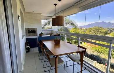 Imagem: O apartamento possui 2 Dormitórios, 3 Banheiros, 1 Vaga na