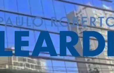 Imagem: O depósito possui 2 Vagas na garagem e 223m² de Área e está