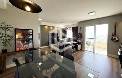 Imagem: O apartamento possui 2 Dormitórios, 2 Banheiros, 2 Vagas na