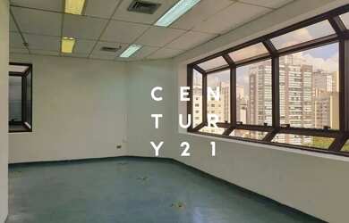 Imagem: O depósito possui 2 Vagas na garagem, 87m² de Área e está