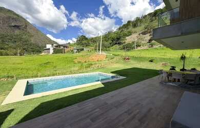 Imagem 5: Casa Duplex na Fazenda Marambaia, 380 m2, 4 suites - em Corrêas - Petrópolis...
