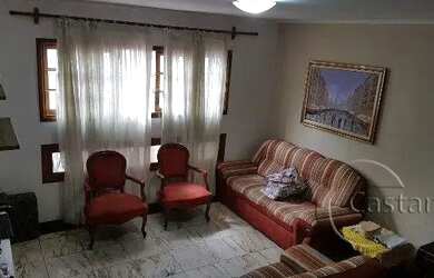 Imagem: A casa possui 3 Dormitórios, 3 Banheiros, 2 Vagas na garagem