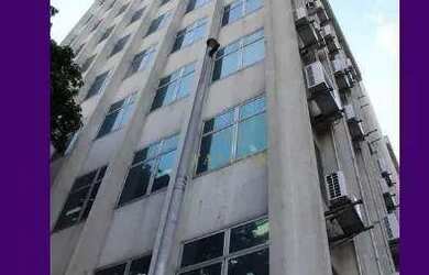 Imagem: O depósito possui 5 Vagas na garagem e 5370m² de Área e está