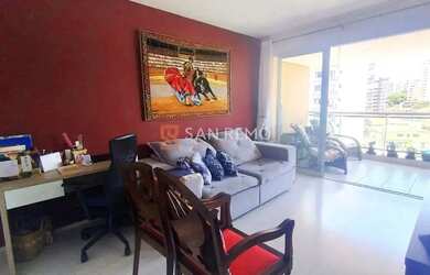 Imagem: O apartamento possui 3 Dormitórios, 1 Banheiro, 2 Vagas na