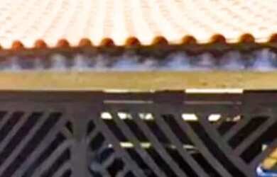 Imagem: A casa possui 4 Dormitórios, 3 Banheiros, 2 Vagas na garagem